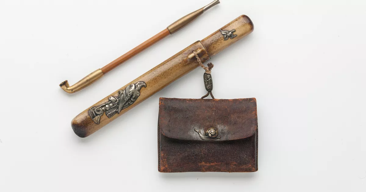 Pipe (kiseru), pipe holder (kiseruzutsu) with tobacco pouch - AGSA ...