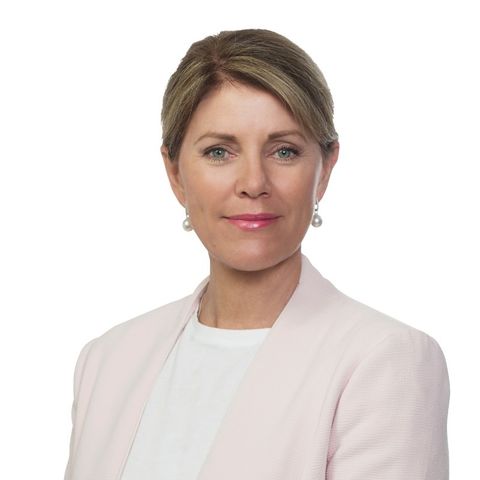 Tracey Hayes