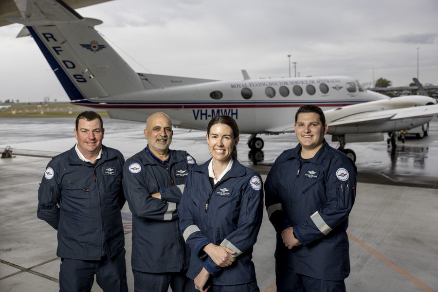 Tamlyn with her fellow Dubbo RFDS Pilots