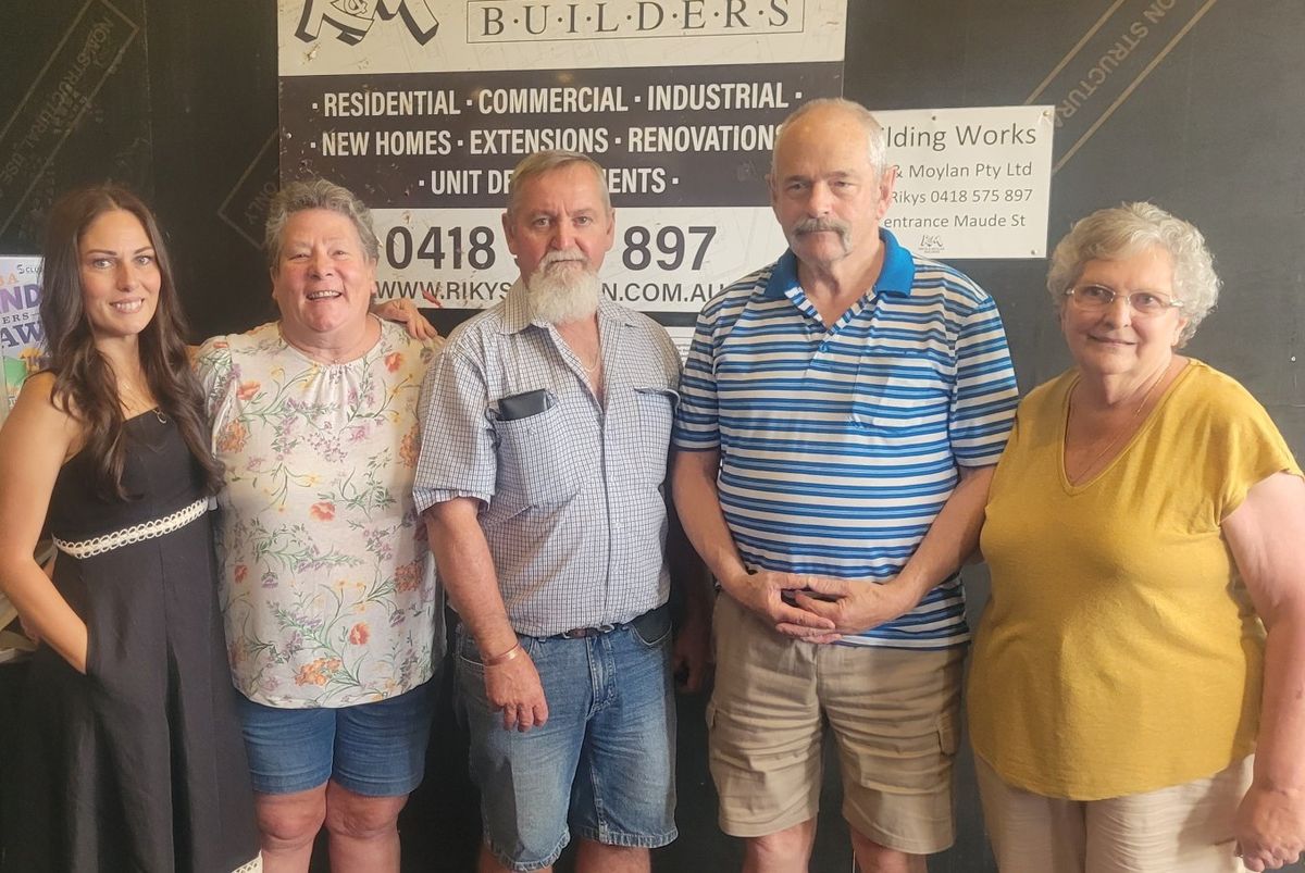 Ron Wilson with family and new friends Tony and Nancy