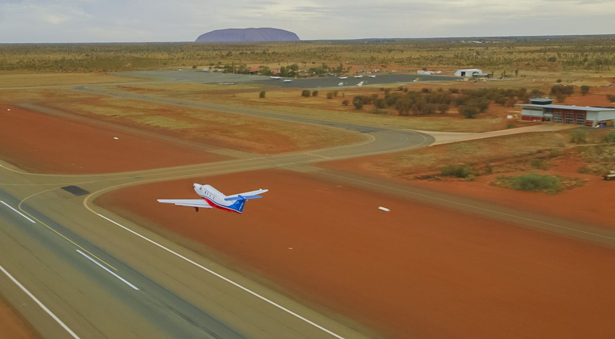 RFDS PC-12 Uluru