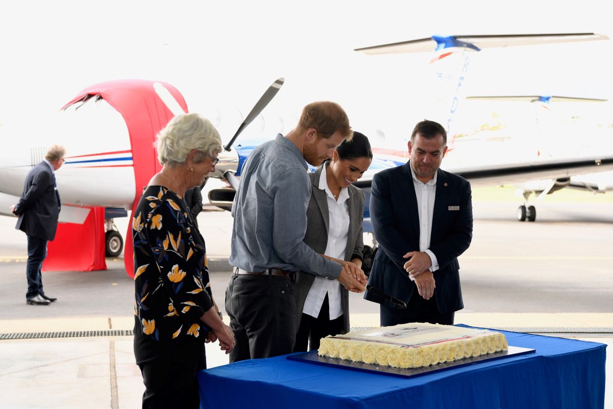 Cut cake