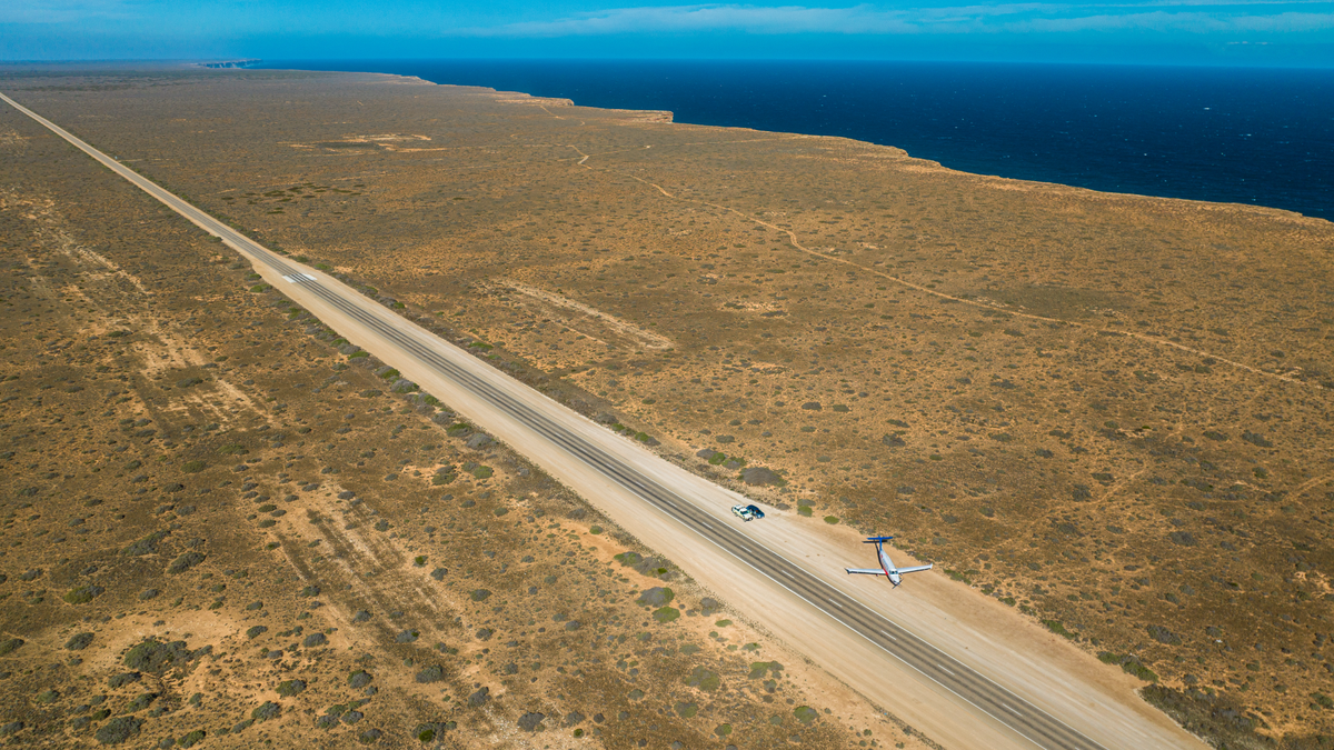 RFDS SA/NT Nullarbor Highway airstrip