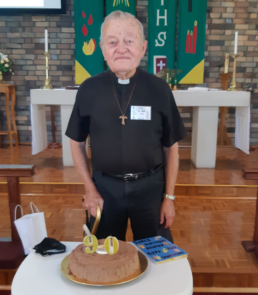 Reverend William Pryce has been a regular giver to the Flying Doctor for over 20 years.