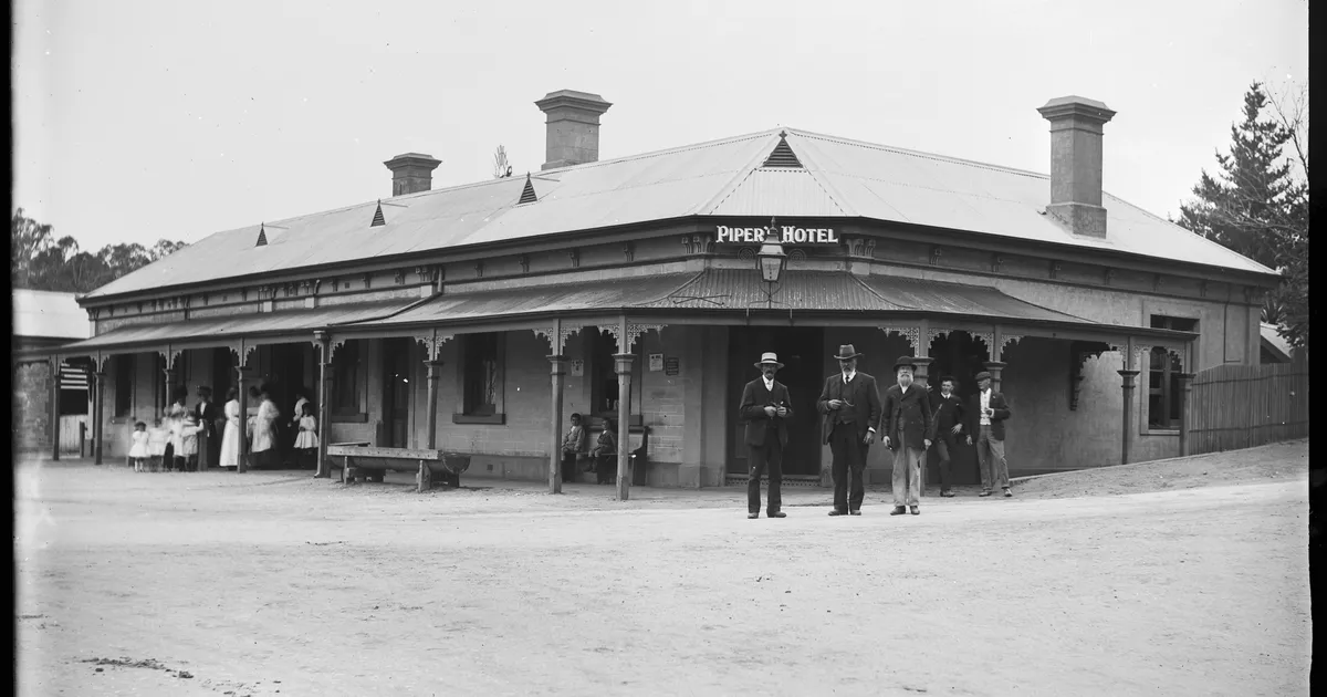 Piper's hotel - AGSA Collection