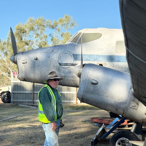 looking around the drover
