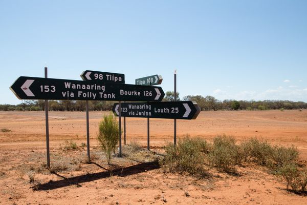Signposts near Louth, NSW
