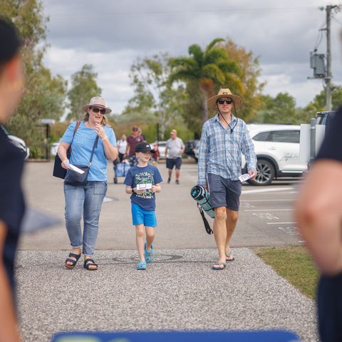Guests arriving at the event 