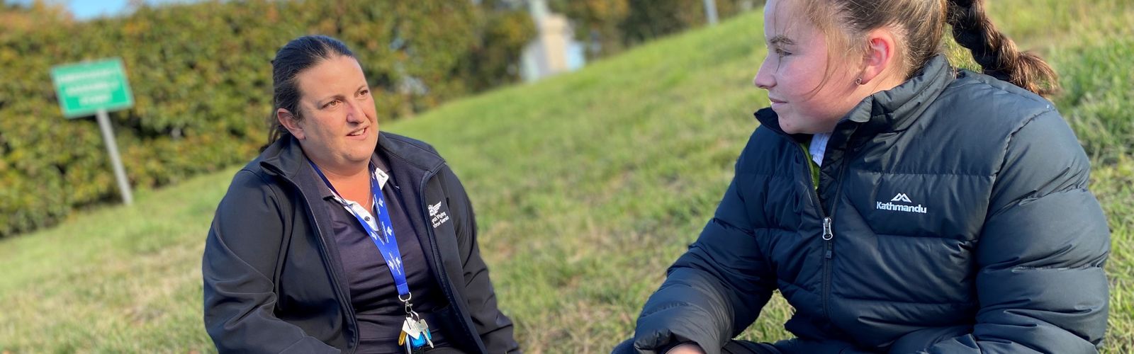 RFDS Tas Youth Mental Health worker with child