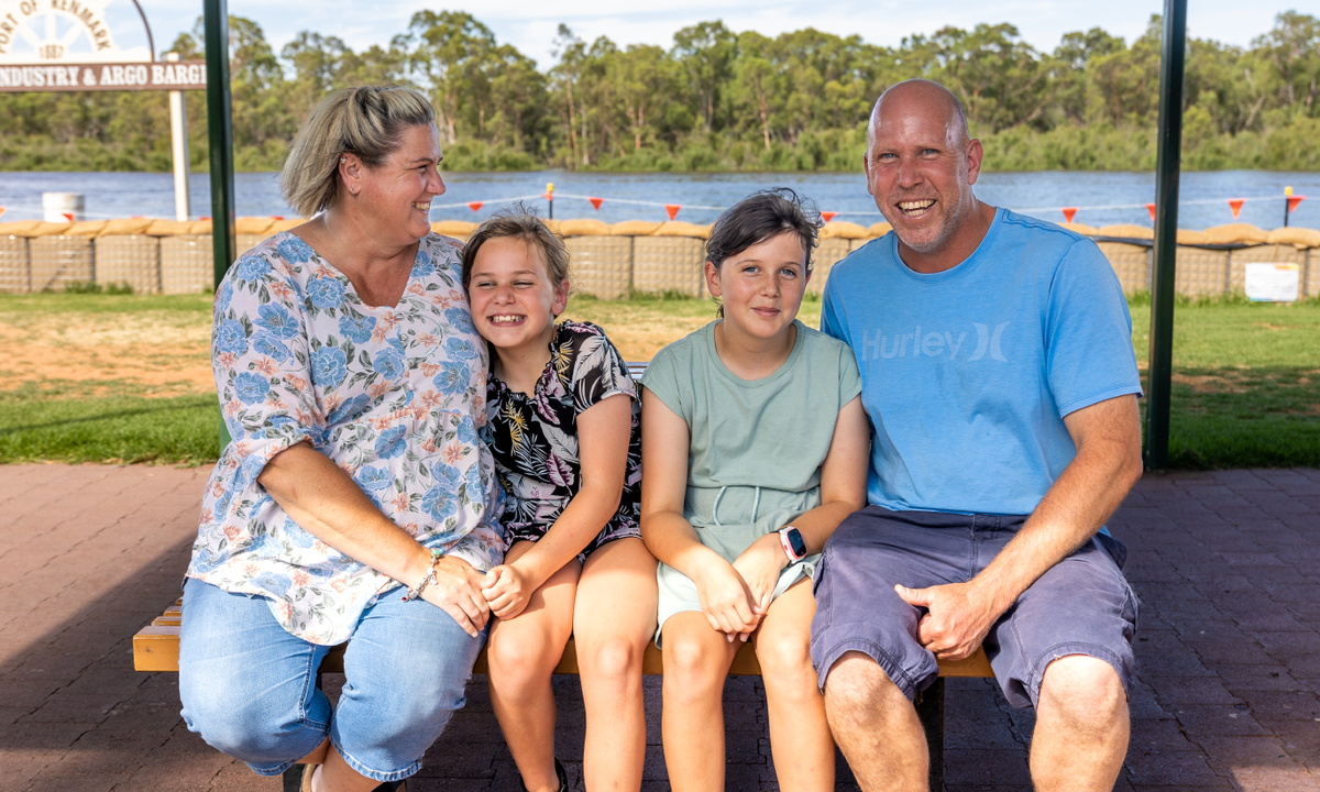 RFDS patient asthma patient with her family at Renmark