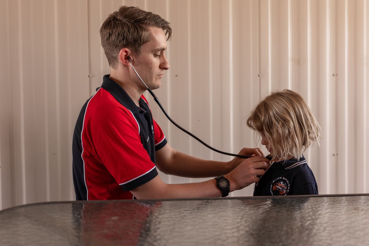 RFDS doctor fly-in clinic