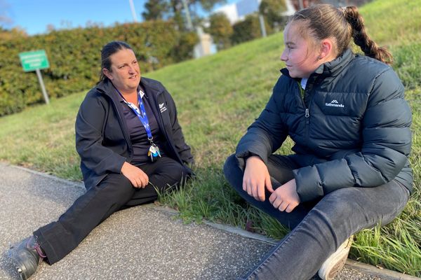 RFDS Tas Youth Mental Health worker with child