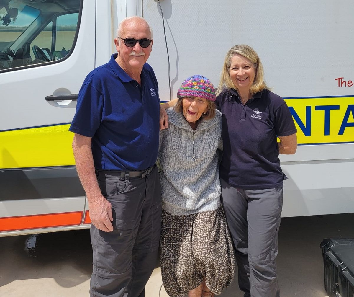 RFDS volunteers David and Jenny 