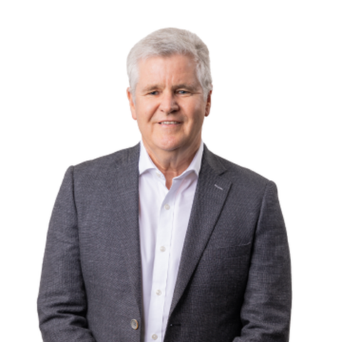 Mr Cameron MacMillan