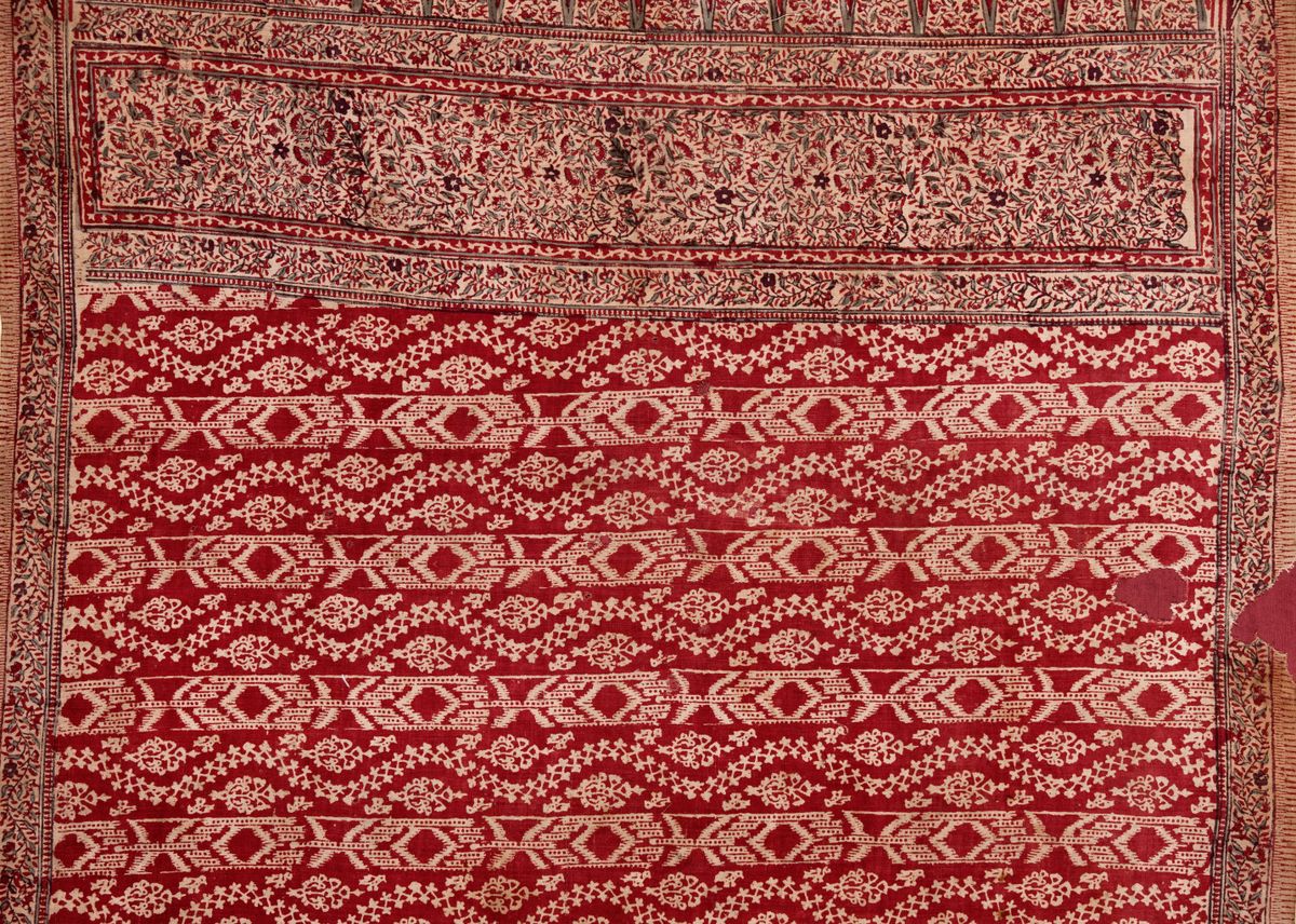 Ceremonial cloth and sacred heirloom (kain sembagi