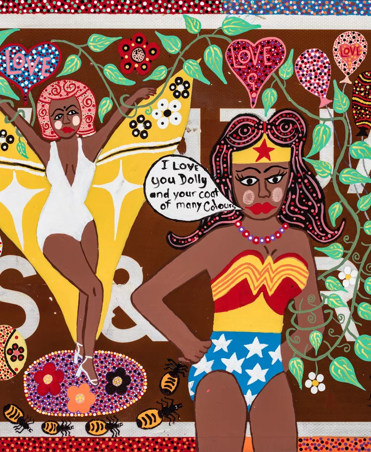 detail: Kaylene Whiskey, Yankunytjatjara people, South Australia, born Mparntwe (Alice Springs), Northern Territory 1976, Seven Sistas Sign, 2021, Indulkana, South Australia, water-based enamel paint on SA Tourist Attraction Road Sign, 75.0 x 270.0 x 3.0 cm © Kaylene Whiskey/Iwantja Arts