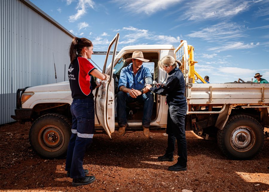 RFDS fly-in clinics
