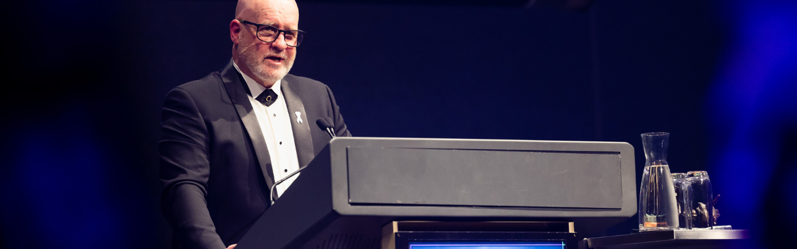 Chief Executive Scott Chapman receives Melbourne Achiever Award