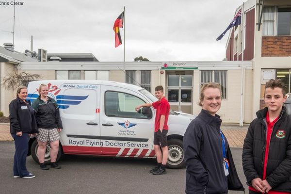 Picture of RFDS workers and clients outside circular head Aboriginal corps
