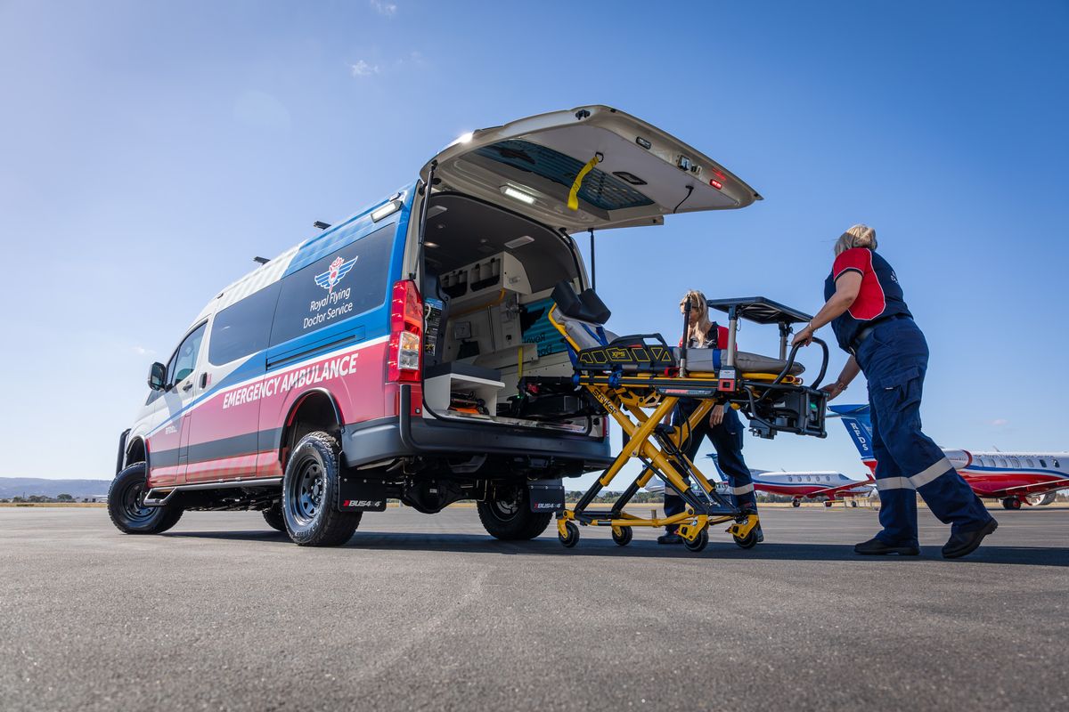 All-terrain ambulance