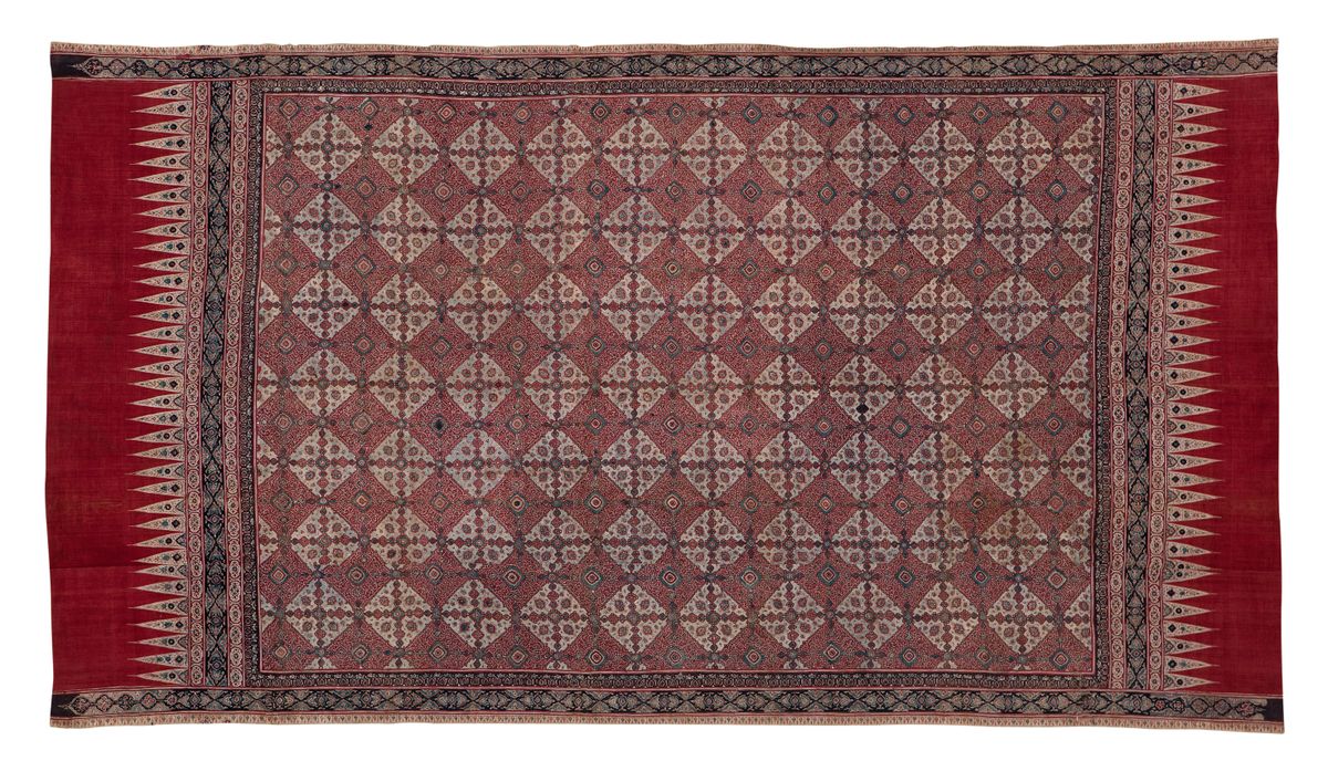 Ceremonial cloth and sacred heirloom (kain sembagi