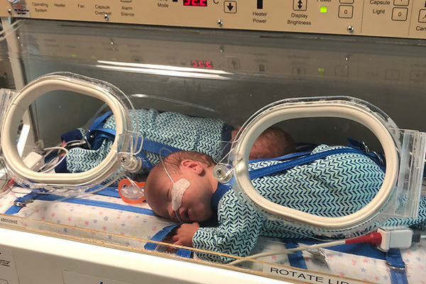 RFDS helps save twins born at 25 weeks
