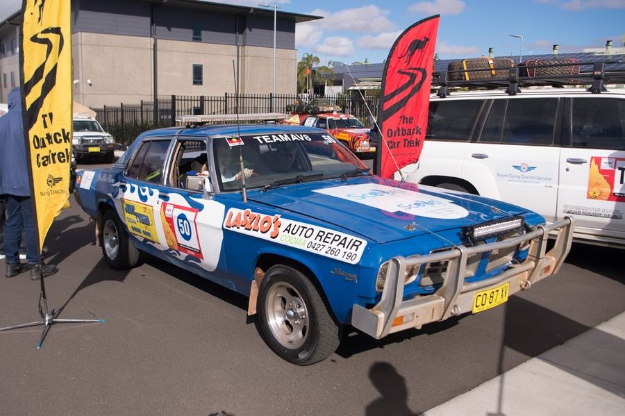 Rachel Saunders on the Outback Car Trek