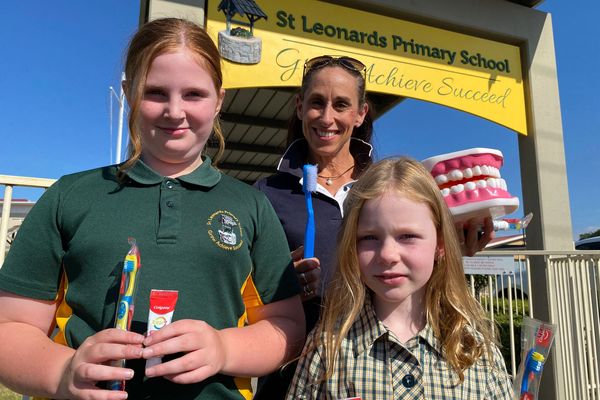 RFDS Tasmania Education Officer, Megs Culhane with St Leonards Primary students.
