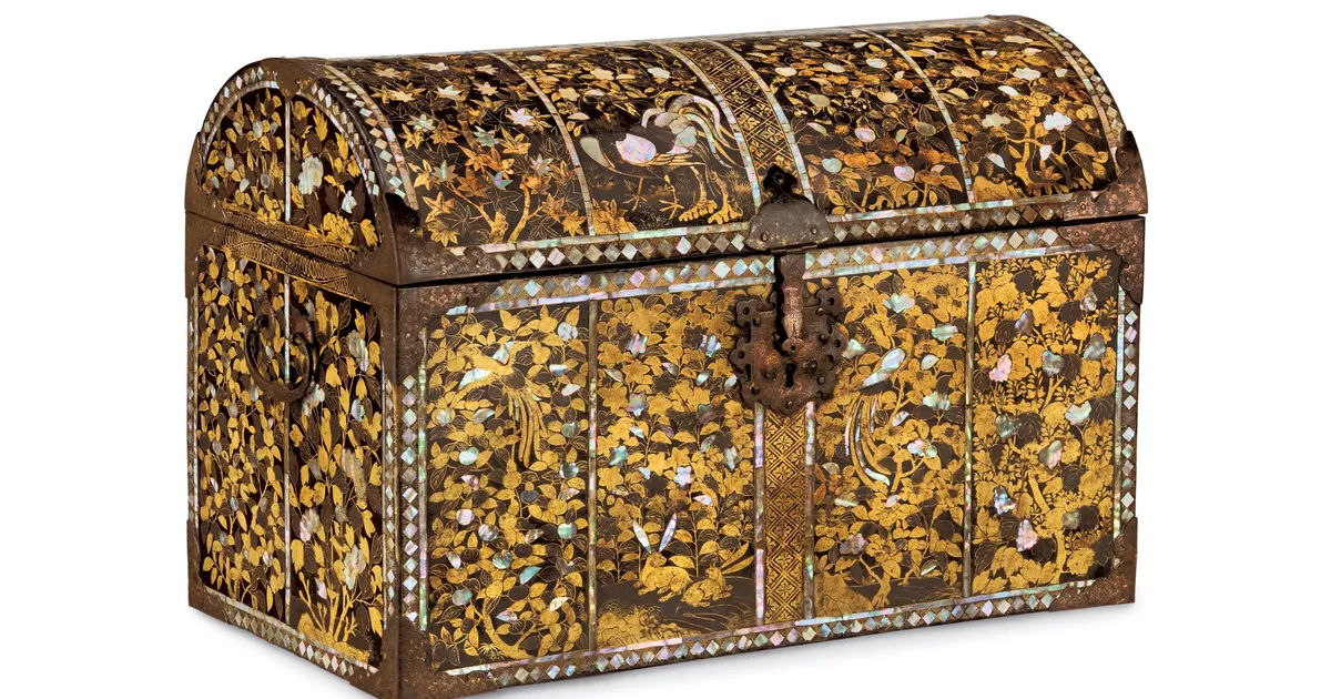 Coffer, with birds and animals in landscape, nanban style - AGSA Collection