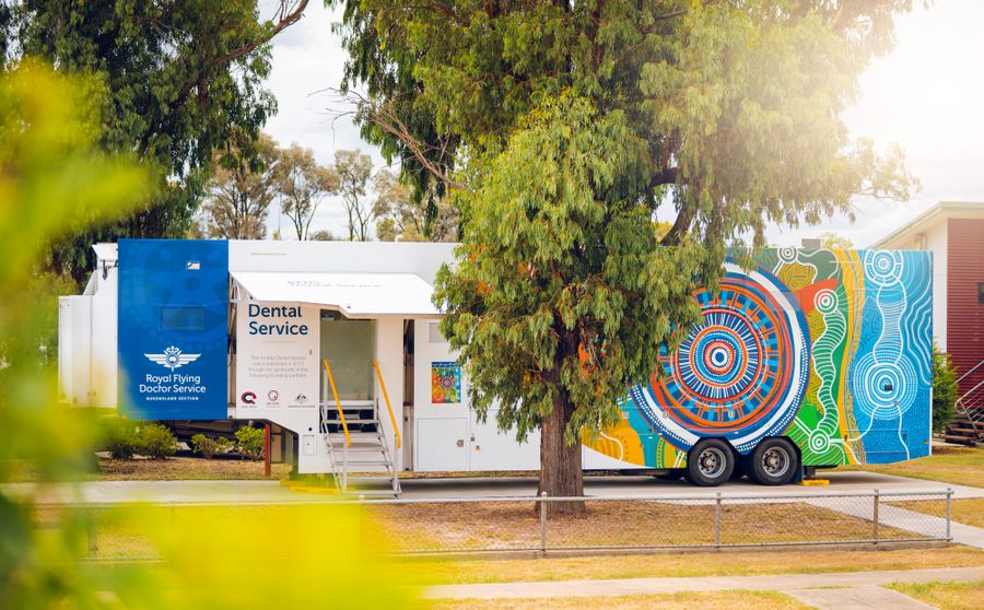 Dental Truck 