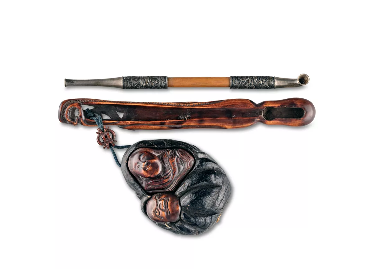 Pipe (kiseru), pipe holder (kiseruzutsu), and tobacco box