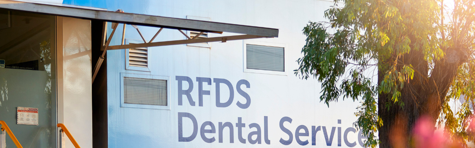 RFDS dental service mobile surgery