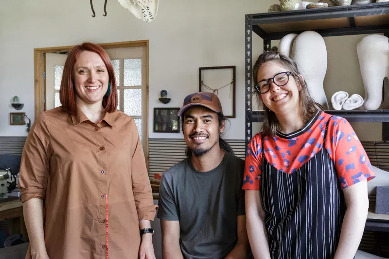 Featuring Leigh Robb and Erin Davidson