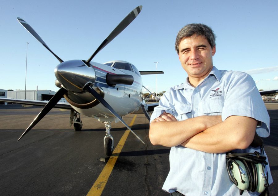 RFDS Pilot Ray Mundy in 2004