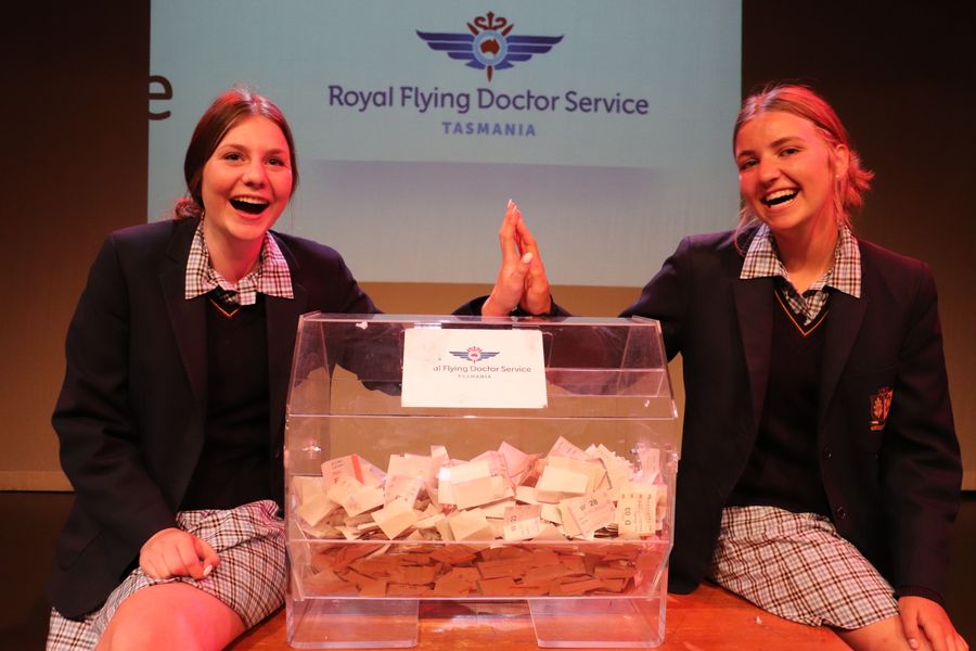 Students with their RFDS raffle project